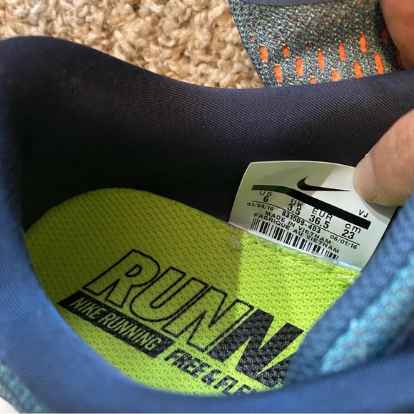 Nike Blue Running Sneakers Size 6 - Picture 3 of 8